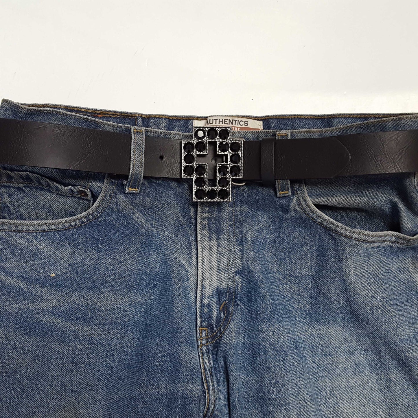 Belt: Crystal Cross Buckle w. Black Belt