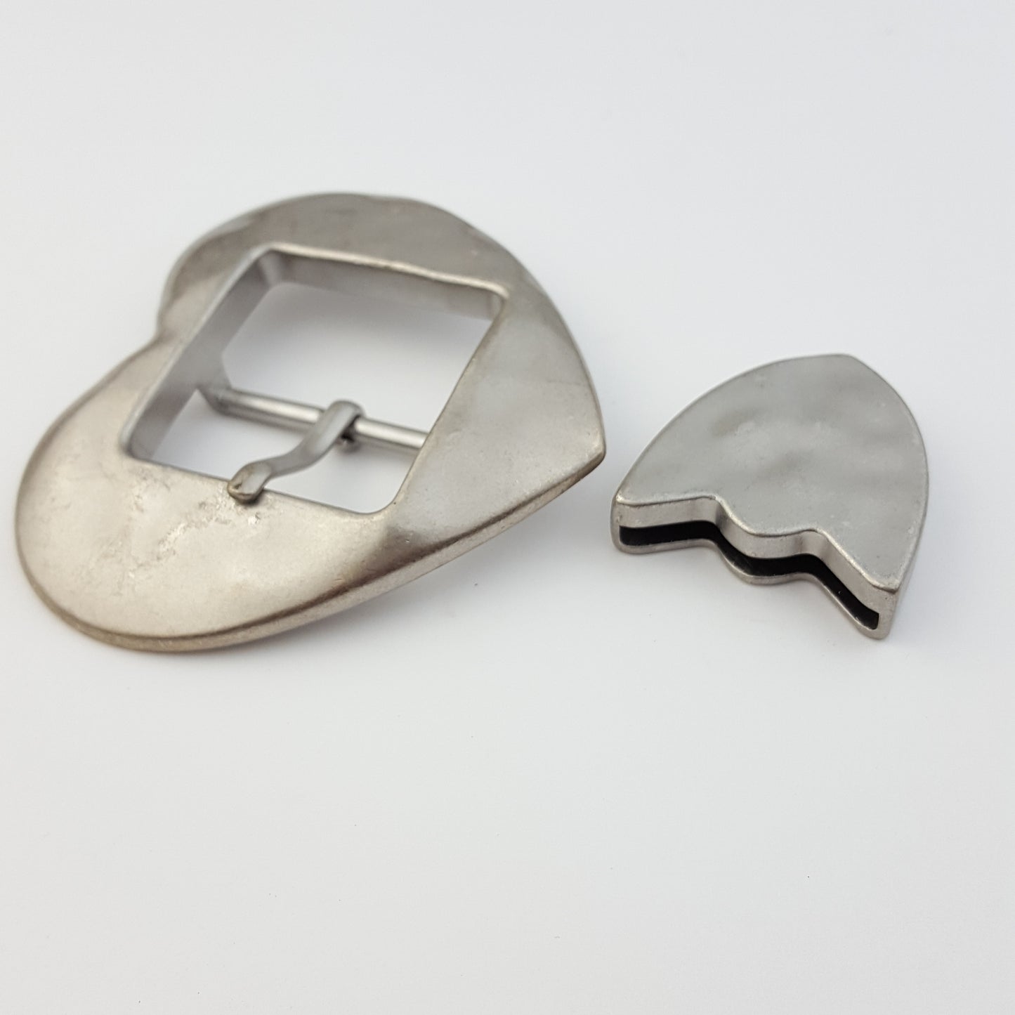 Buckle: Trending Vintage Heart Buckle and Tip