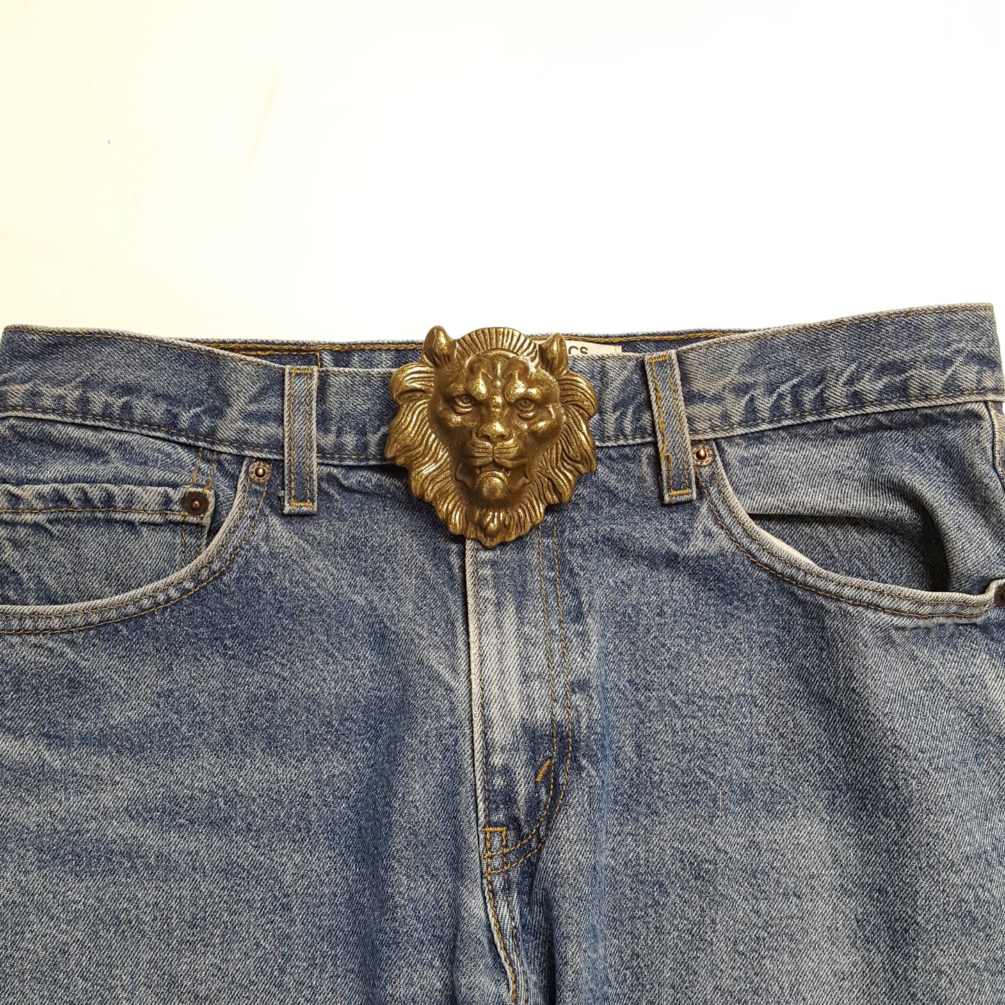 Buckle Sale: Lion King Buckle