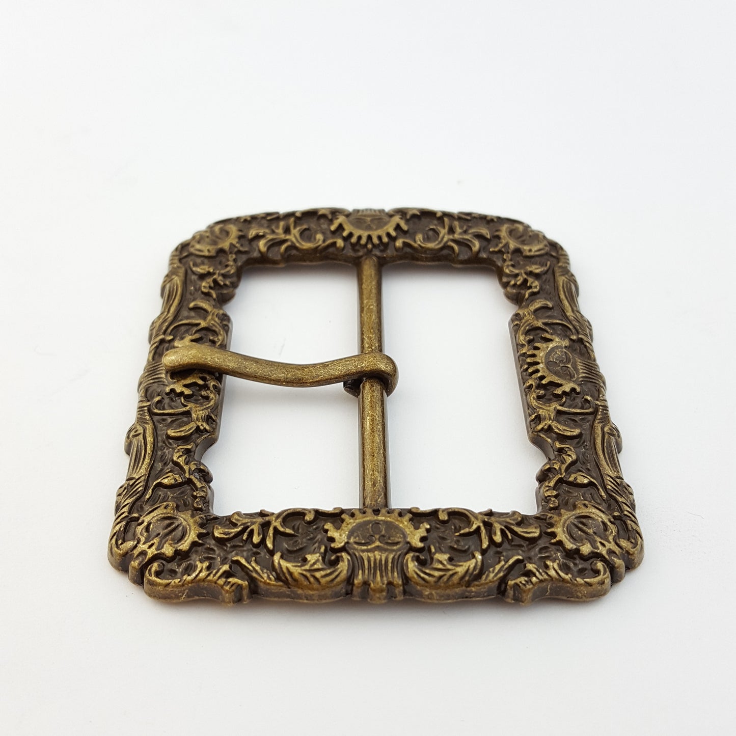 Buckle : Floral-Etched Buckle