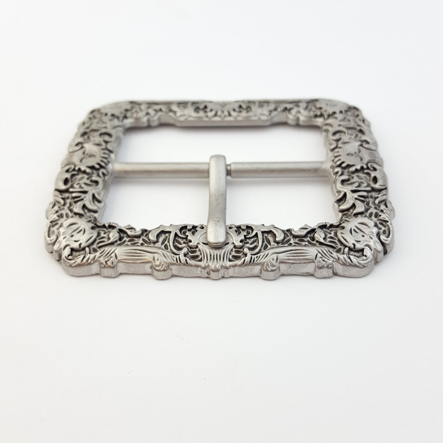Buckle : Floral-Etched Buckle