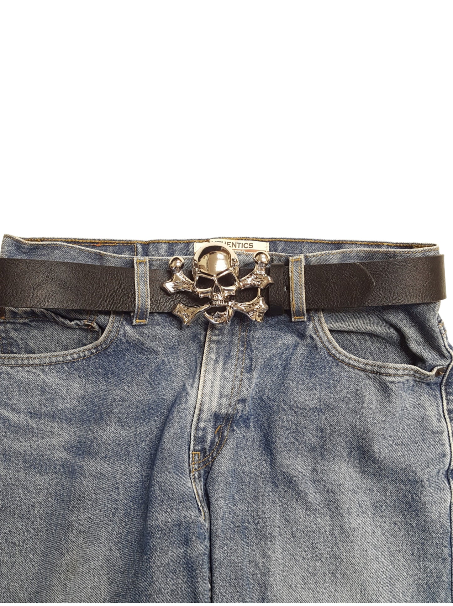 Buckle: Chrome Silver Skull and Cross bone Buckle