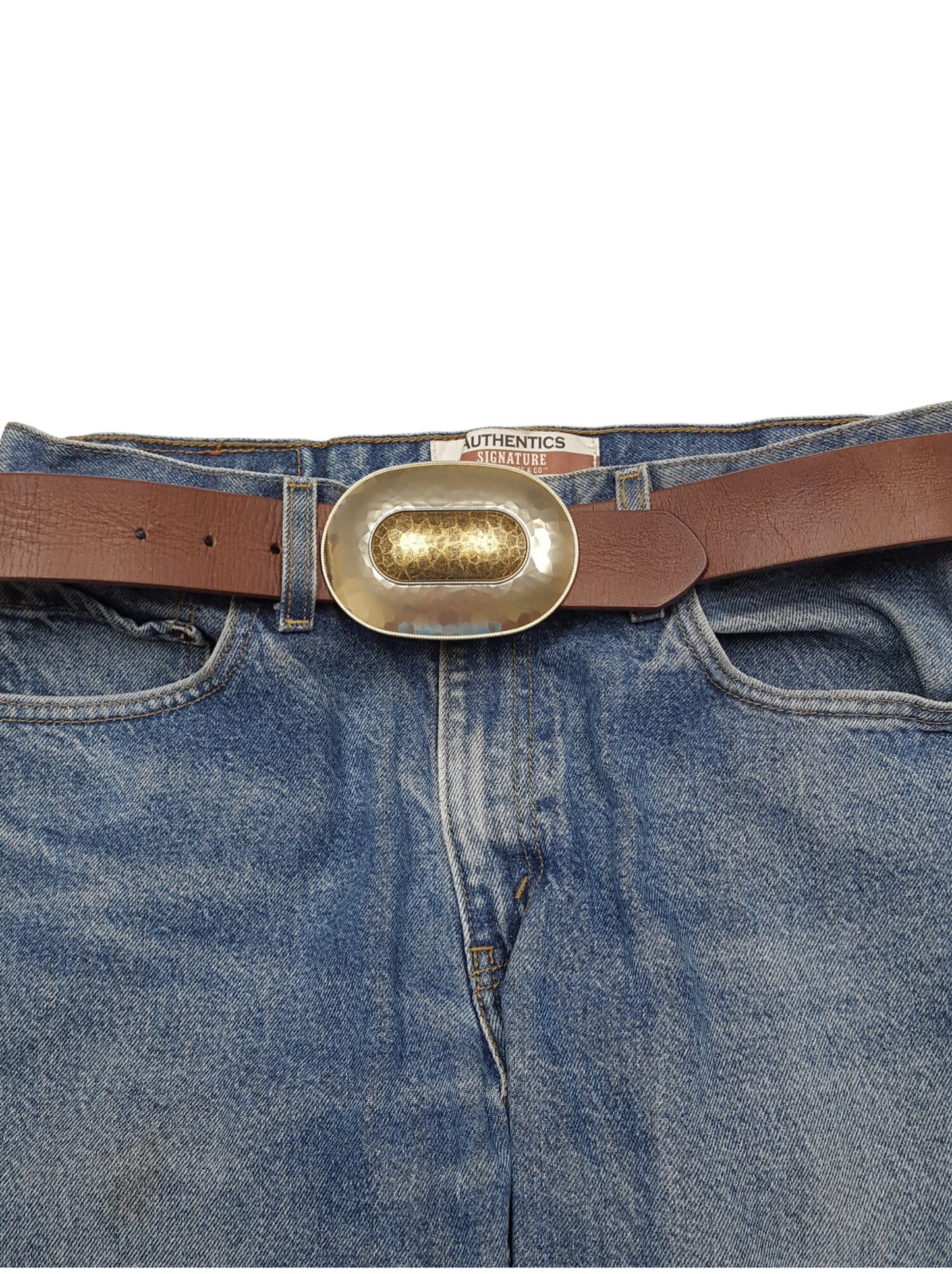 Belt: Genuine Leather belt with Gold Buckle