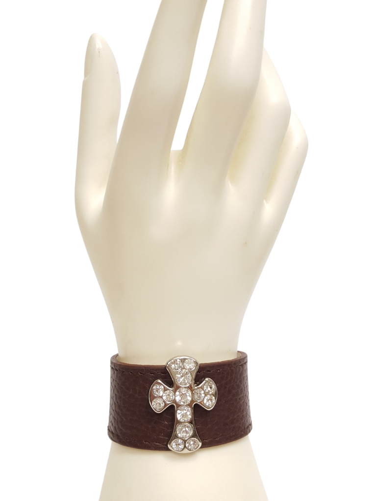 Bracelet: Genuine Pebble Leather Bracelet w. Crystal Cross