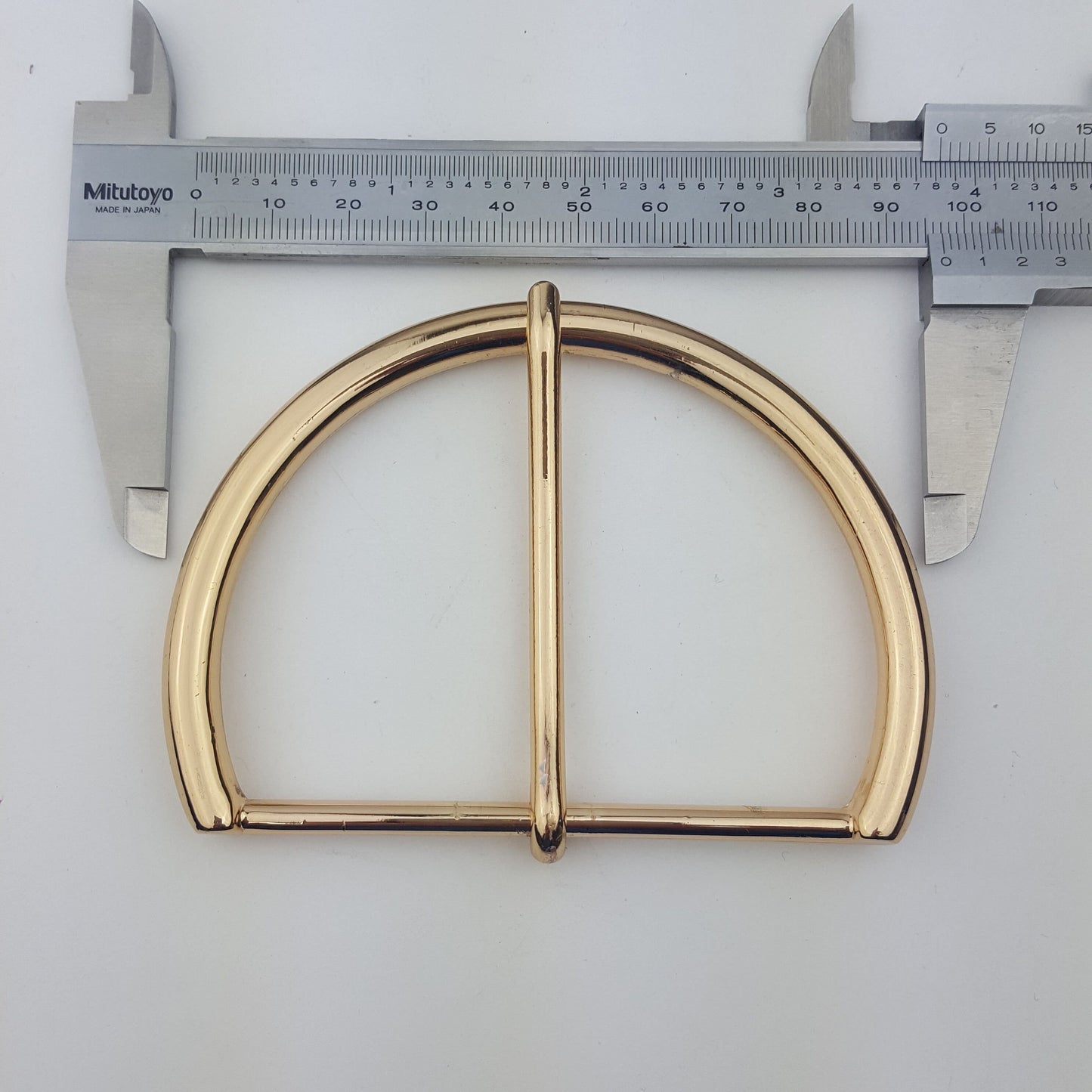 Buckle: Gold Buckle for wide belt