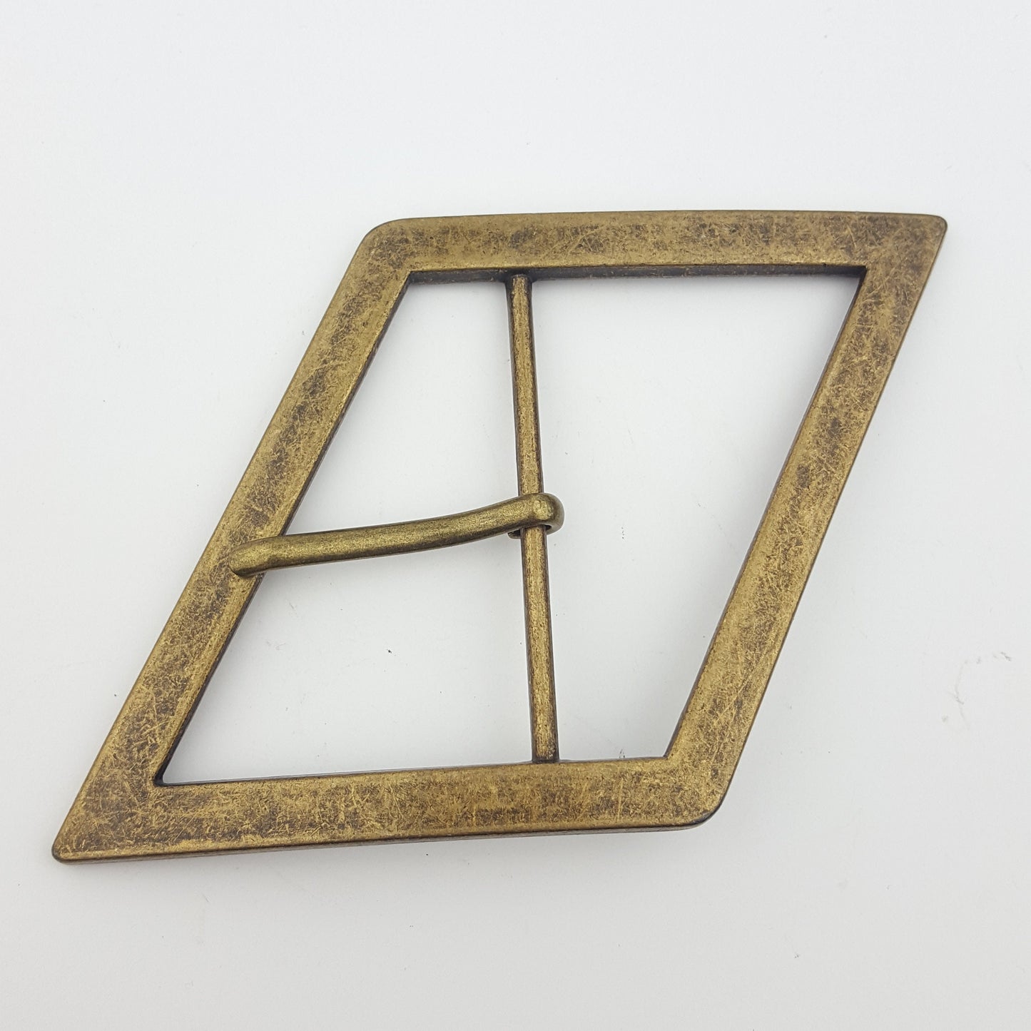 Buckle: Unique Slanted shape Wide buckle