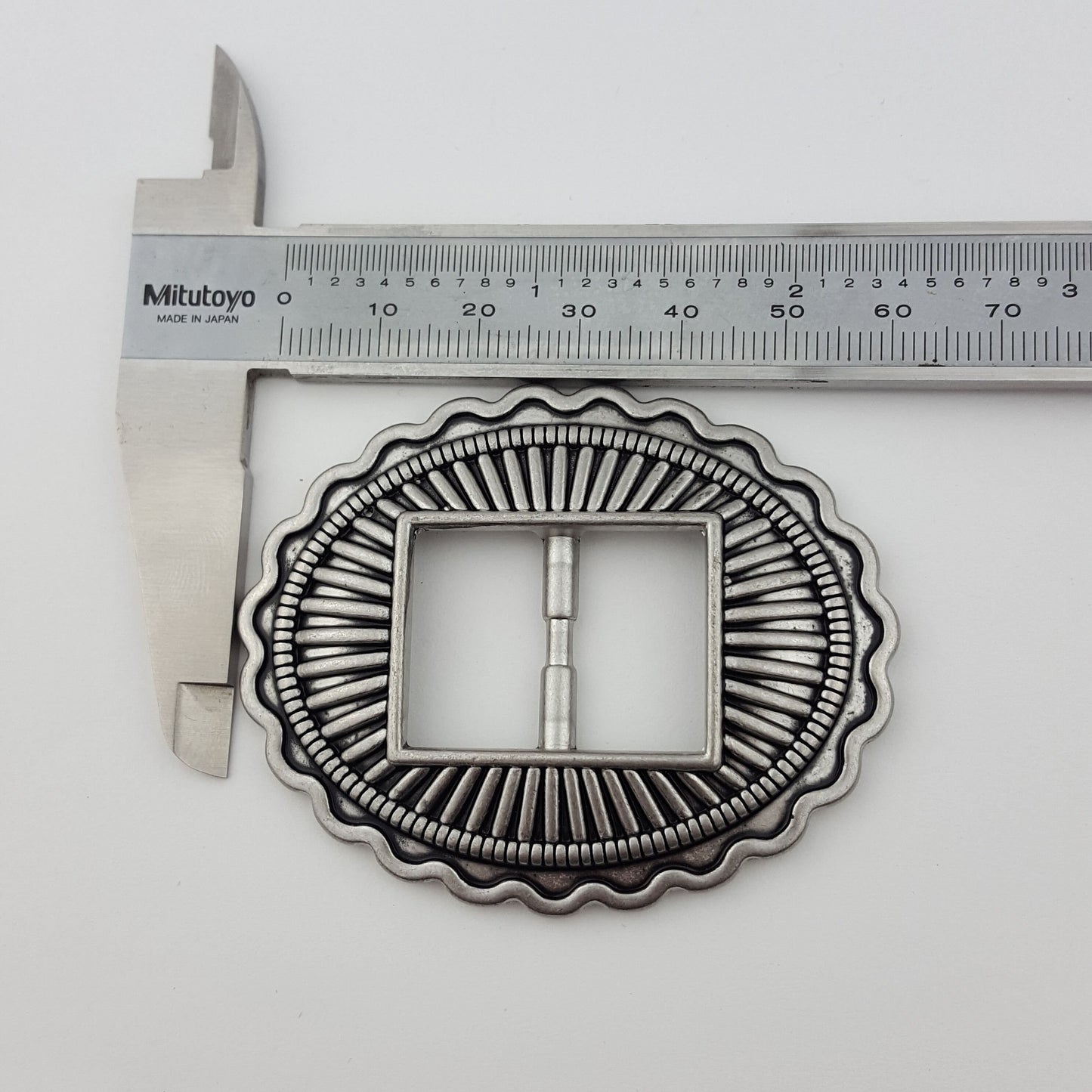 Concho: Pack of 4 pieces of Western oval sliding concho for 0.75" width belt