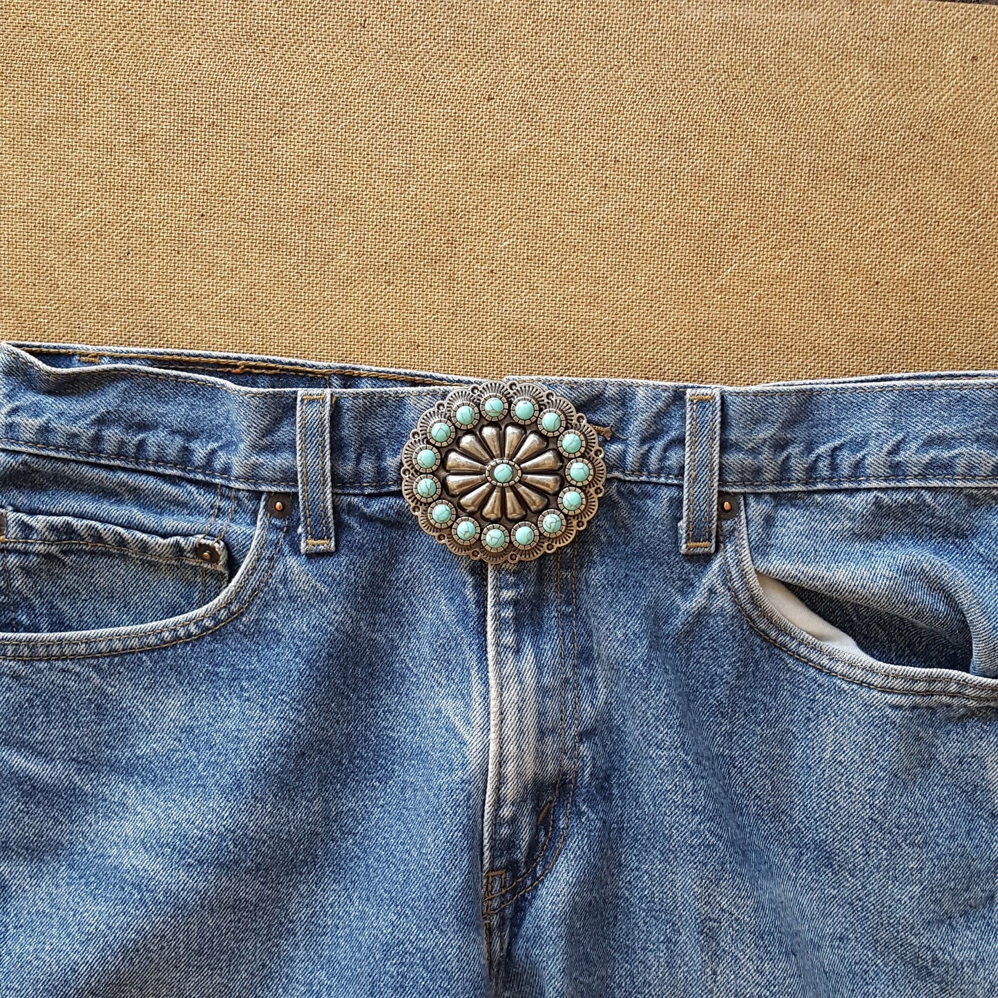 Buckle: Oval Western Turquoise Stone Belt Buckle