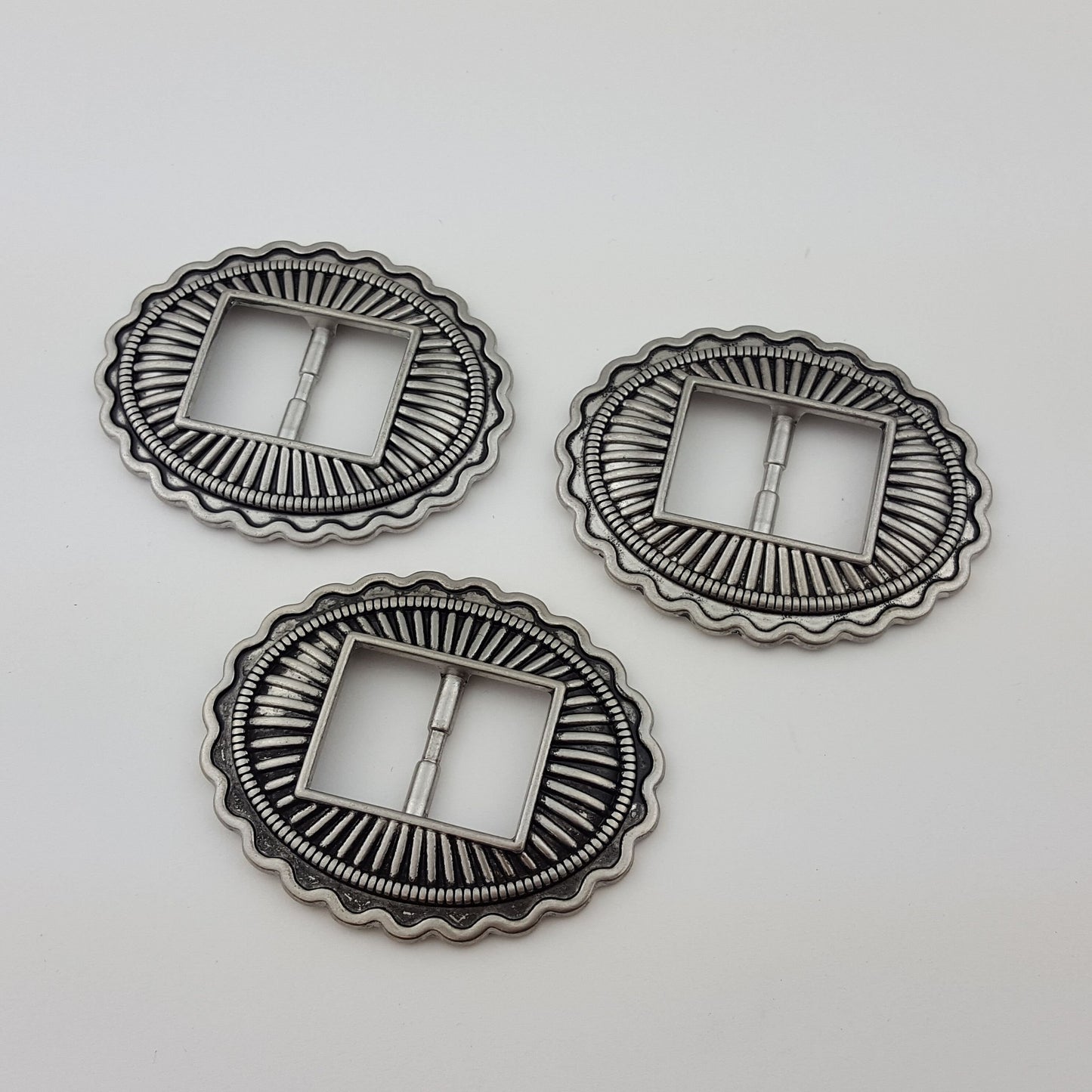 Concho: Pack of 4 pieces of Western oval sliding concho for 0.75" width belt