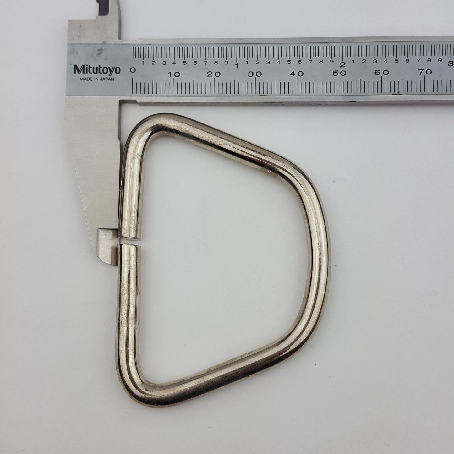 Hardware Sale: Pair of wide silver D rings