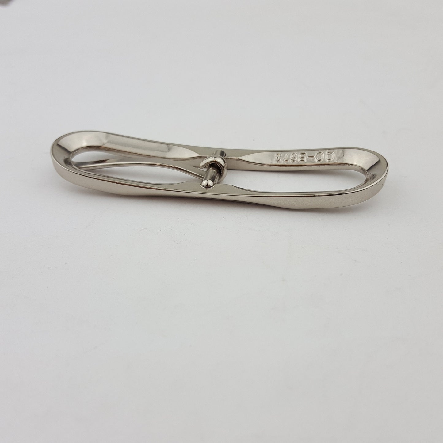 Buckle: Skinny Belt Buckle in Shiny silver finish