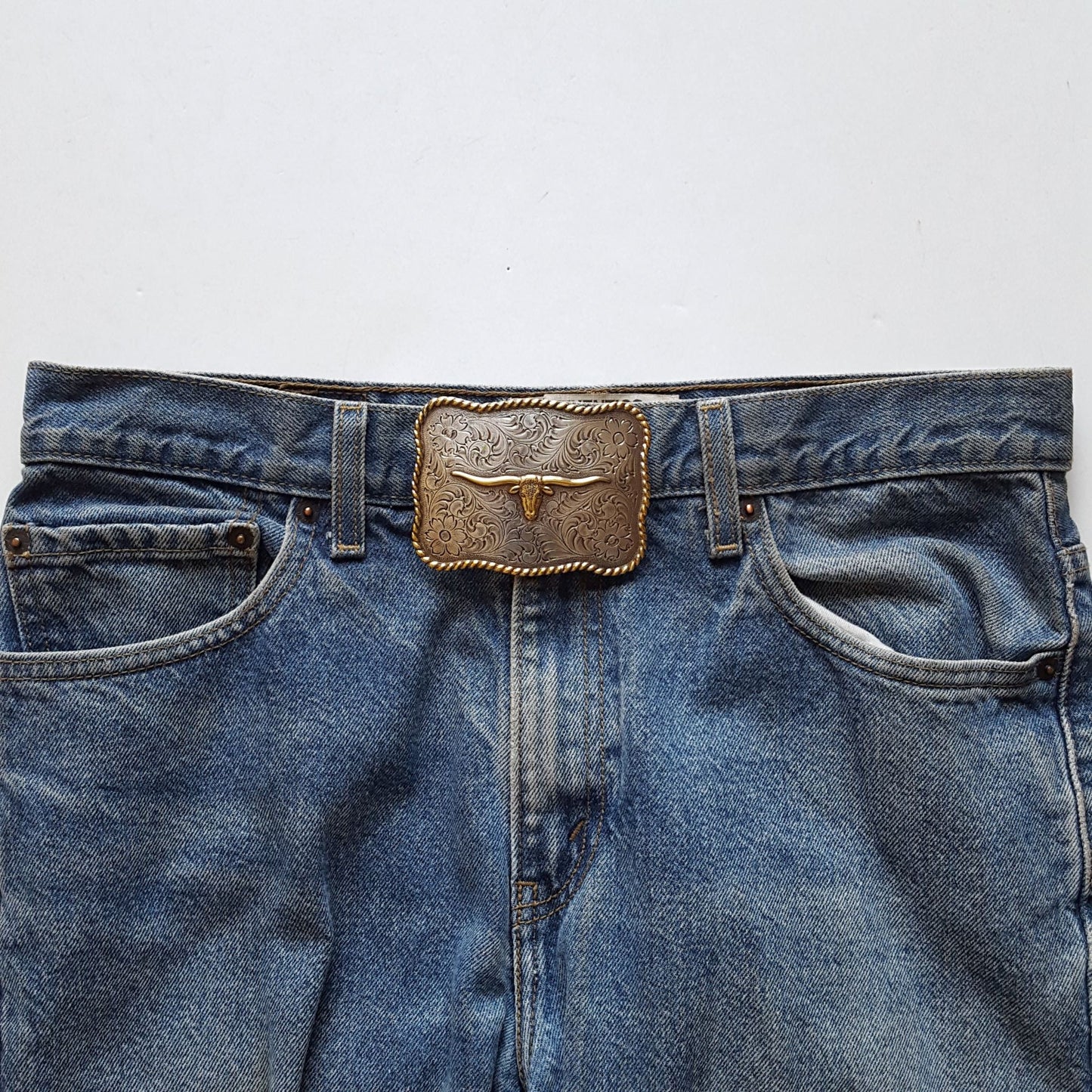 Buckle: Western Brass Long Horn Buckle