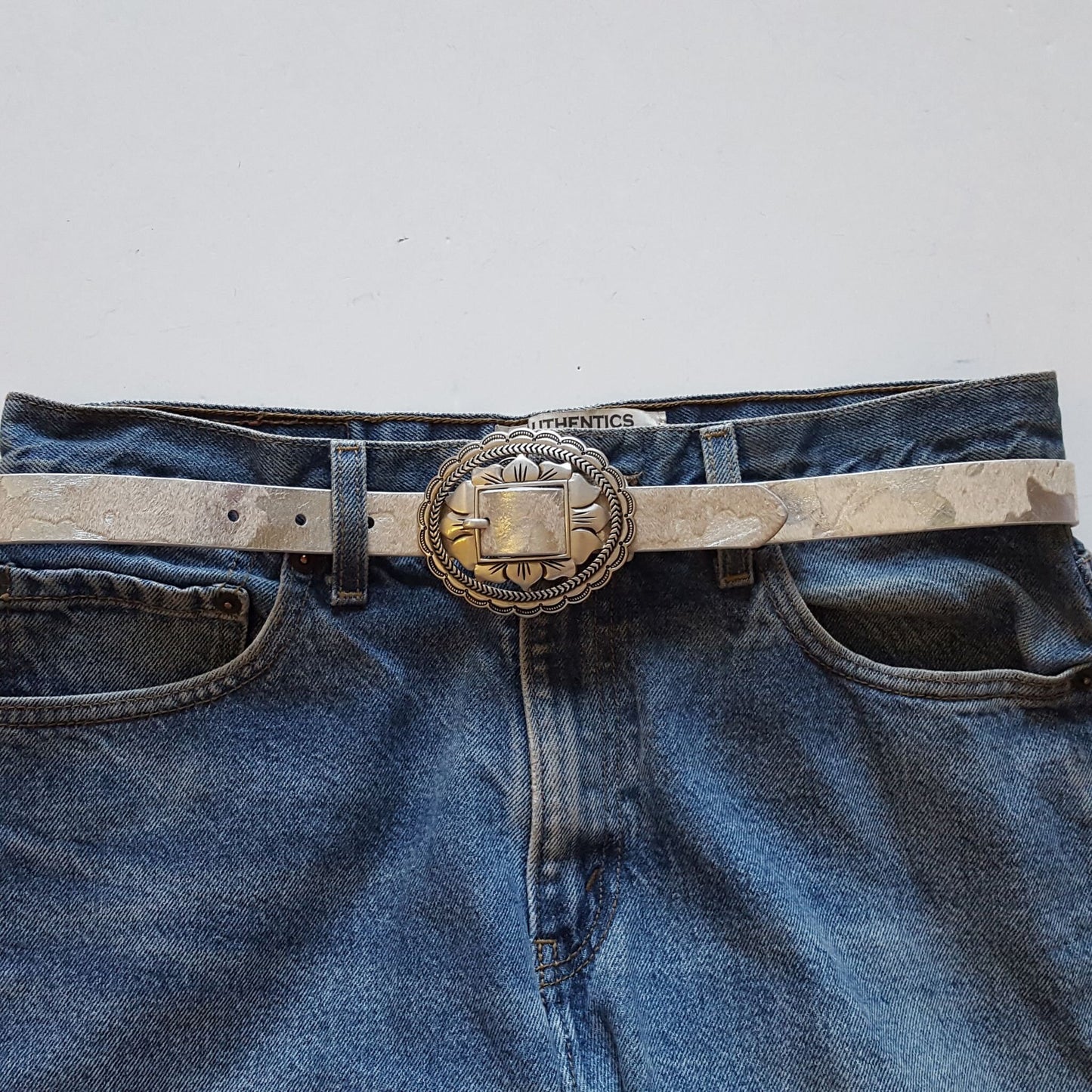 Belt: Western Oval Floral Etched Buckle w. Genuine Cow Hair Leather Belt
