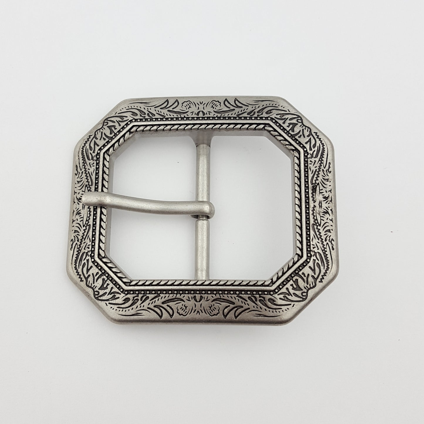 Buckle: Western Style Centerbar Buckle with floral etched