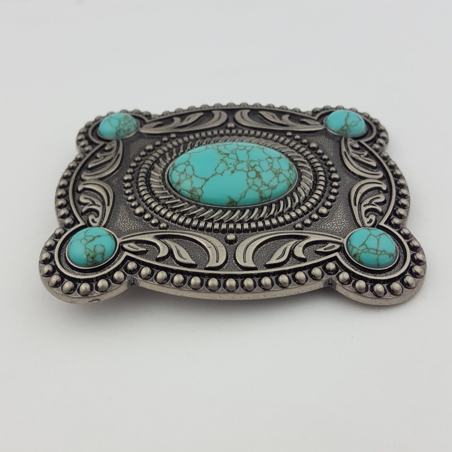 Buckle: Western-Inspired Belt Buckle w. stone