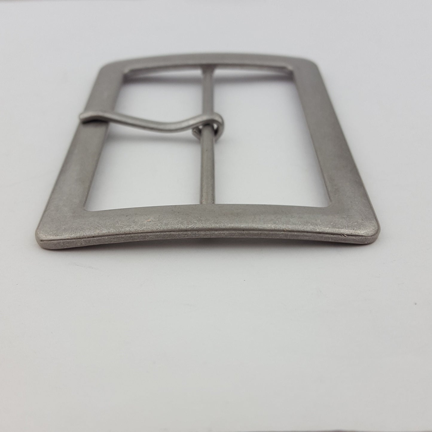 Buckle: Wide width Center bar buckle
