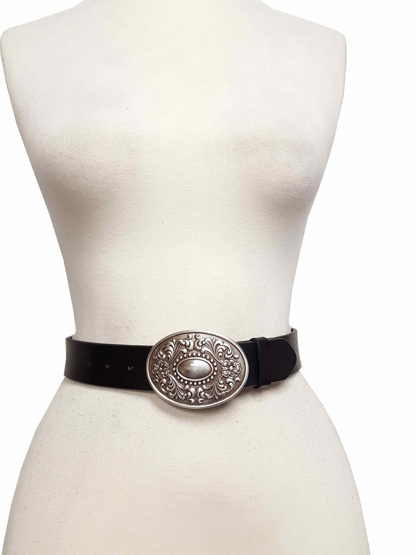 Belt: Genuine leather belt w. Western Silver Floral buckle