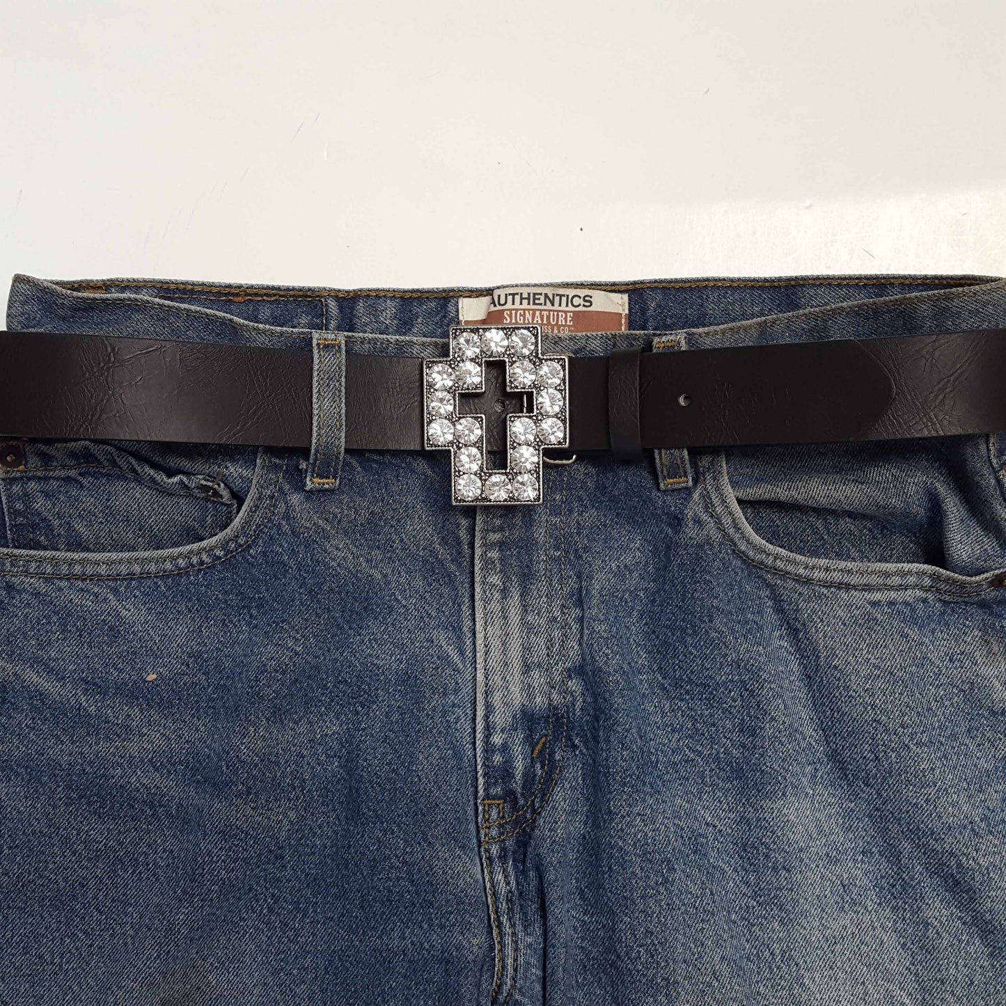 Belt: Crystal Cross Buckle w. Black Belt