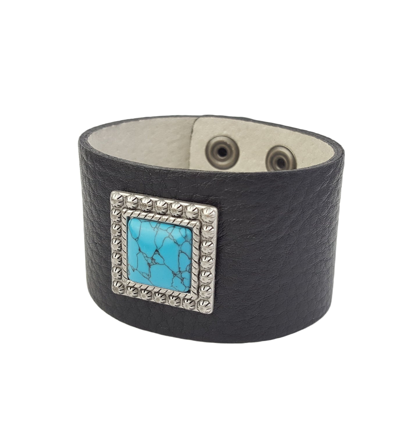 Bracelet: Genuine Pebble Leather Band w. Square Concho