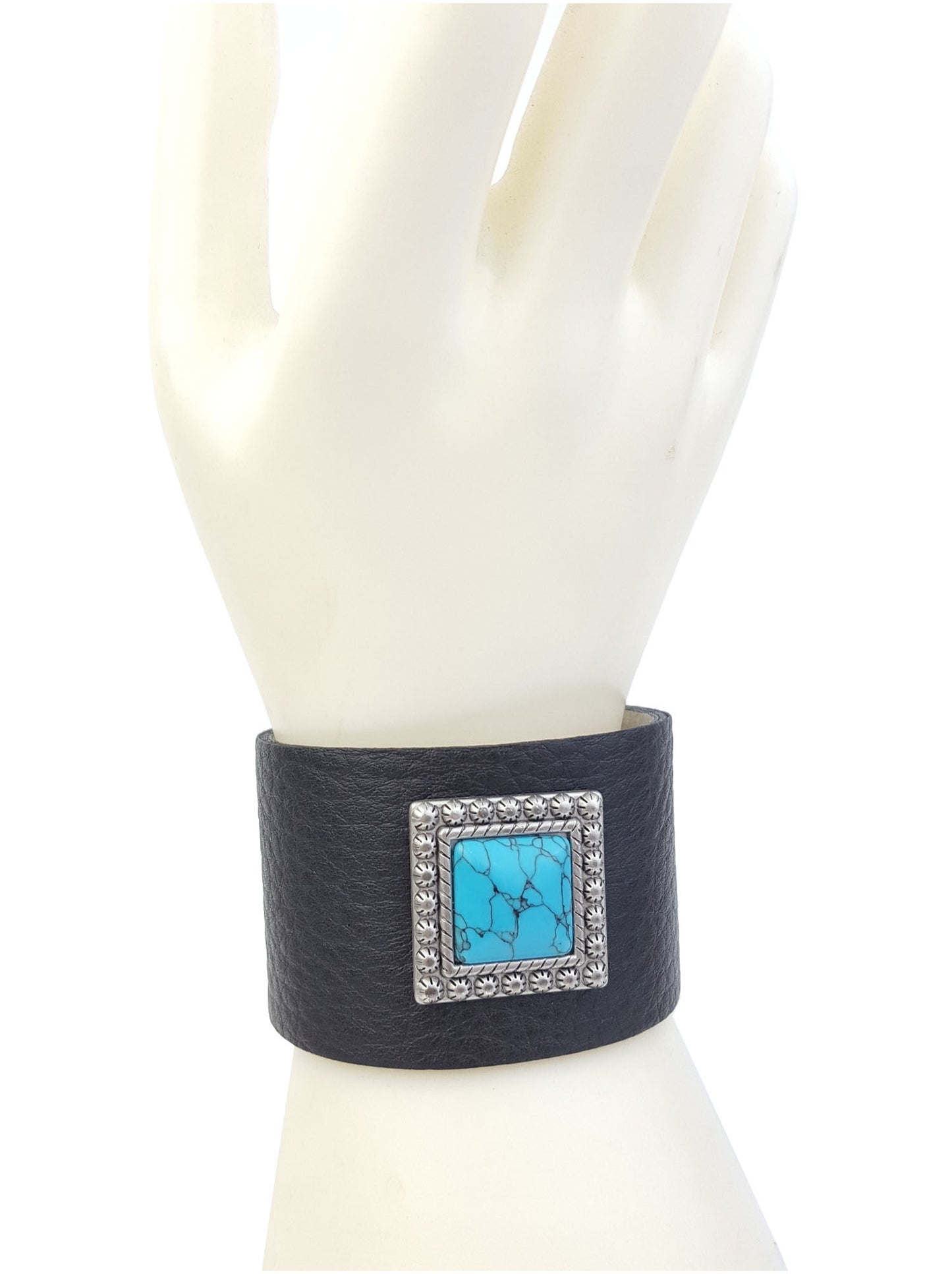Bracelet: Genuine Pebble Leather Band w. Square Concho