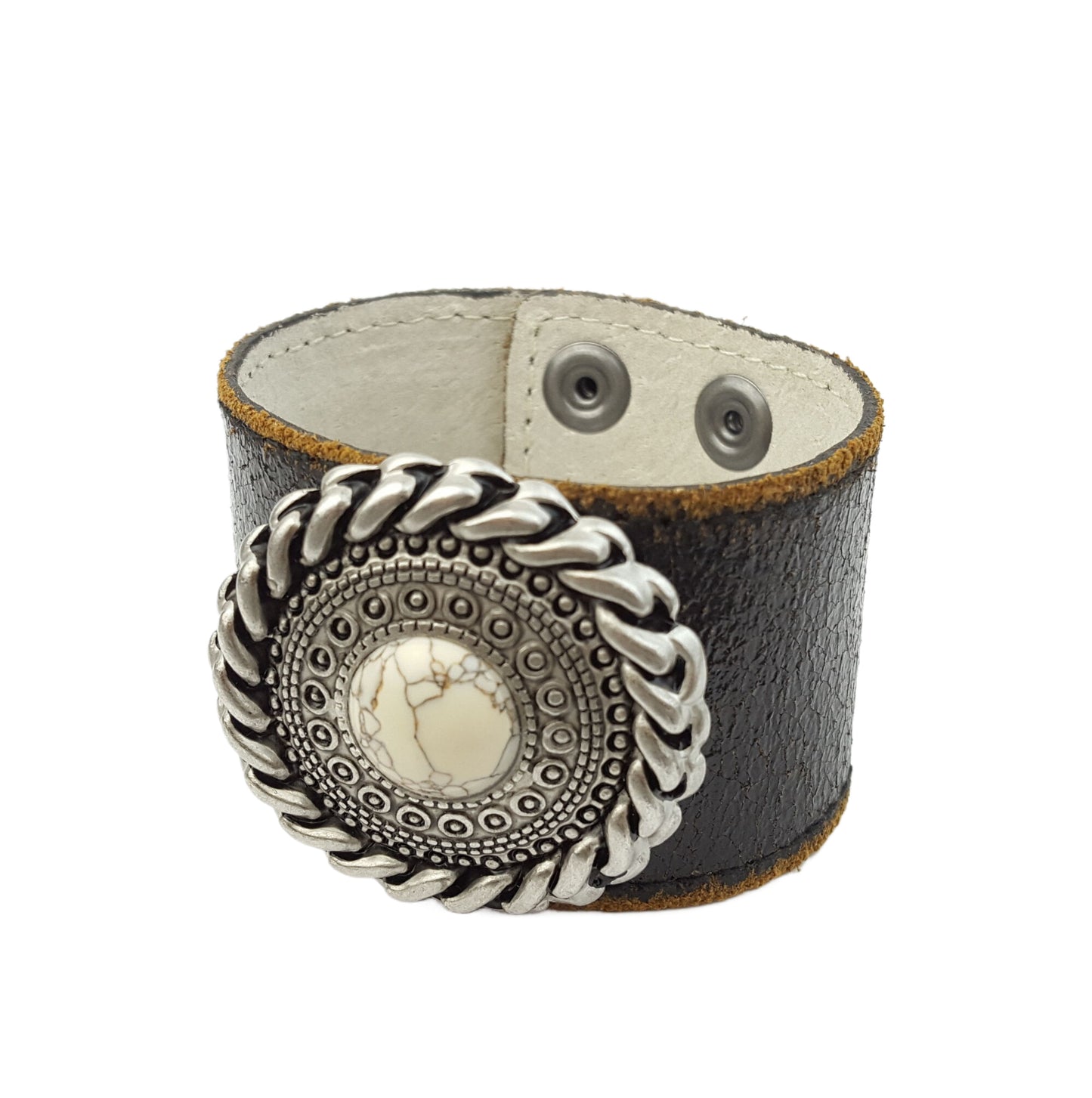 Bracelet: Vintage w. Distressed Leather Band w. Round Concho