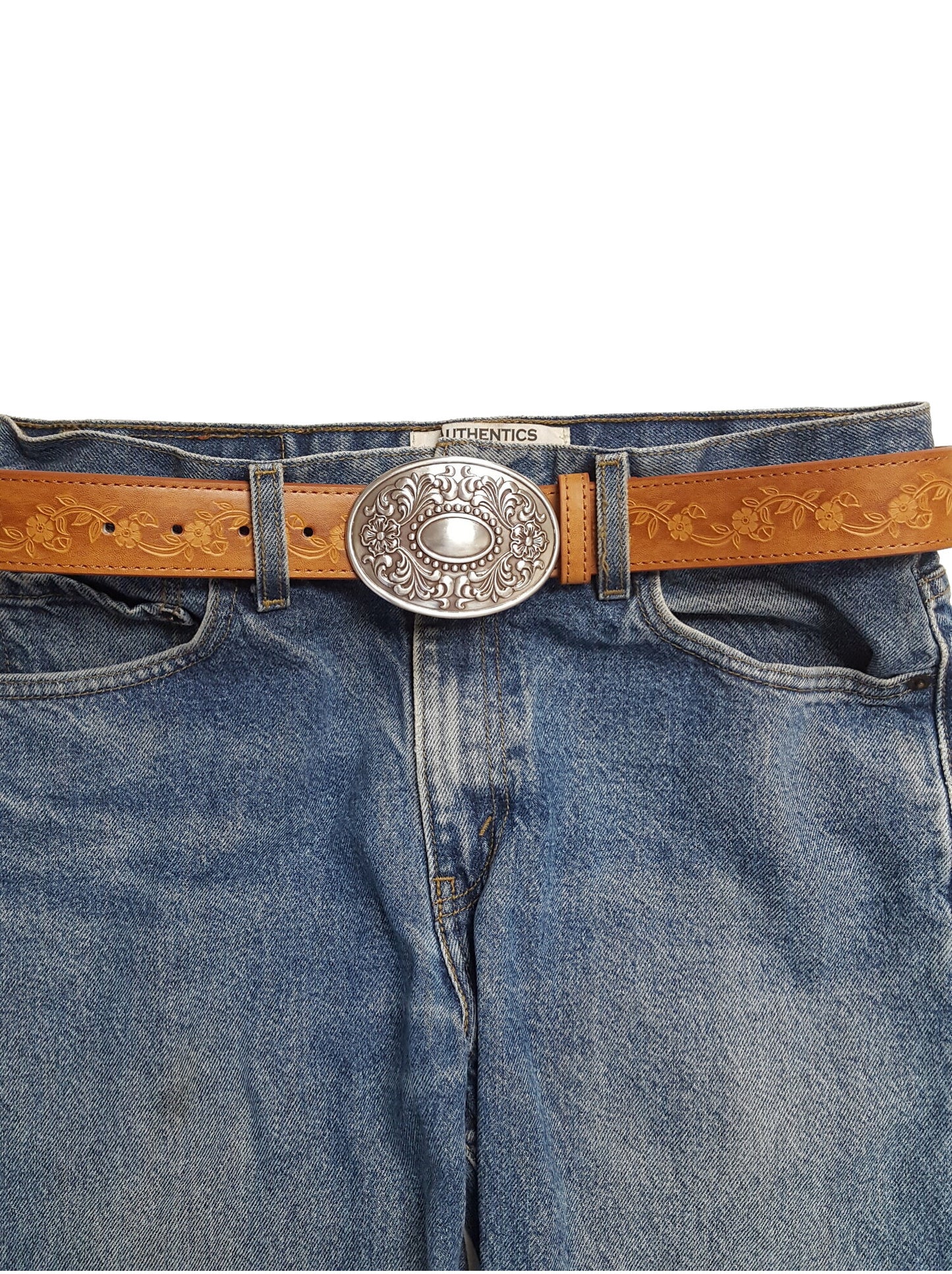 Buckle: Quality Western Floral Etched Oval Belt Buckle