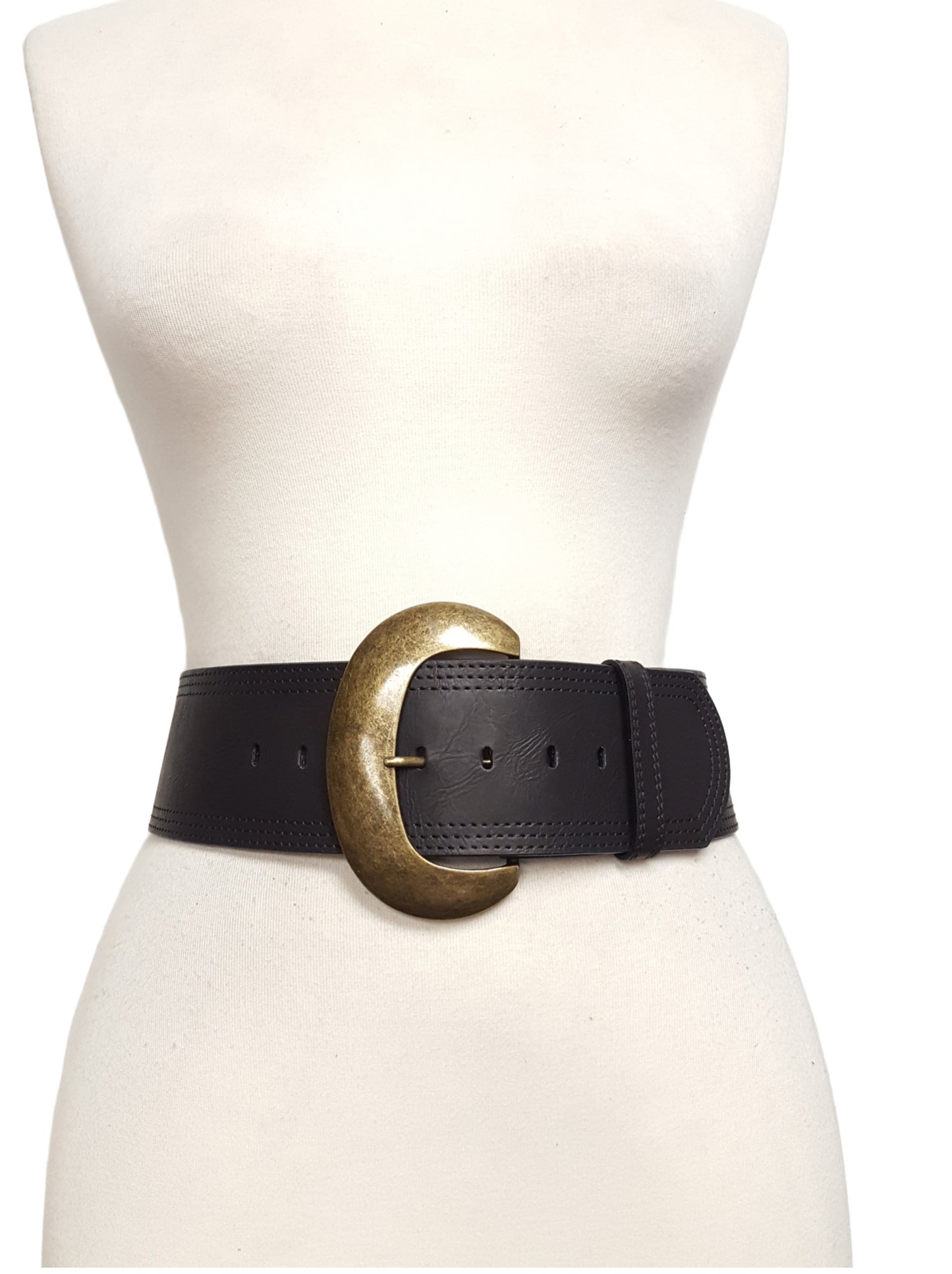 Belt: Wide Width Statement Buckle Belt