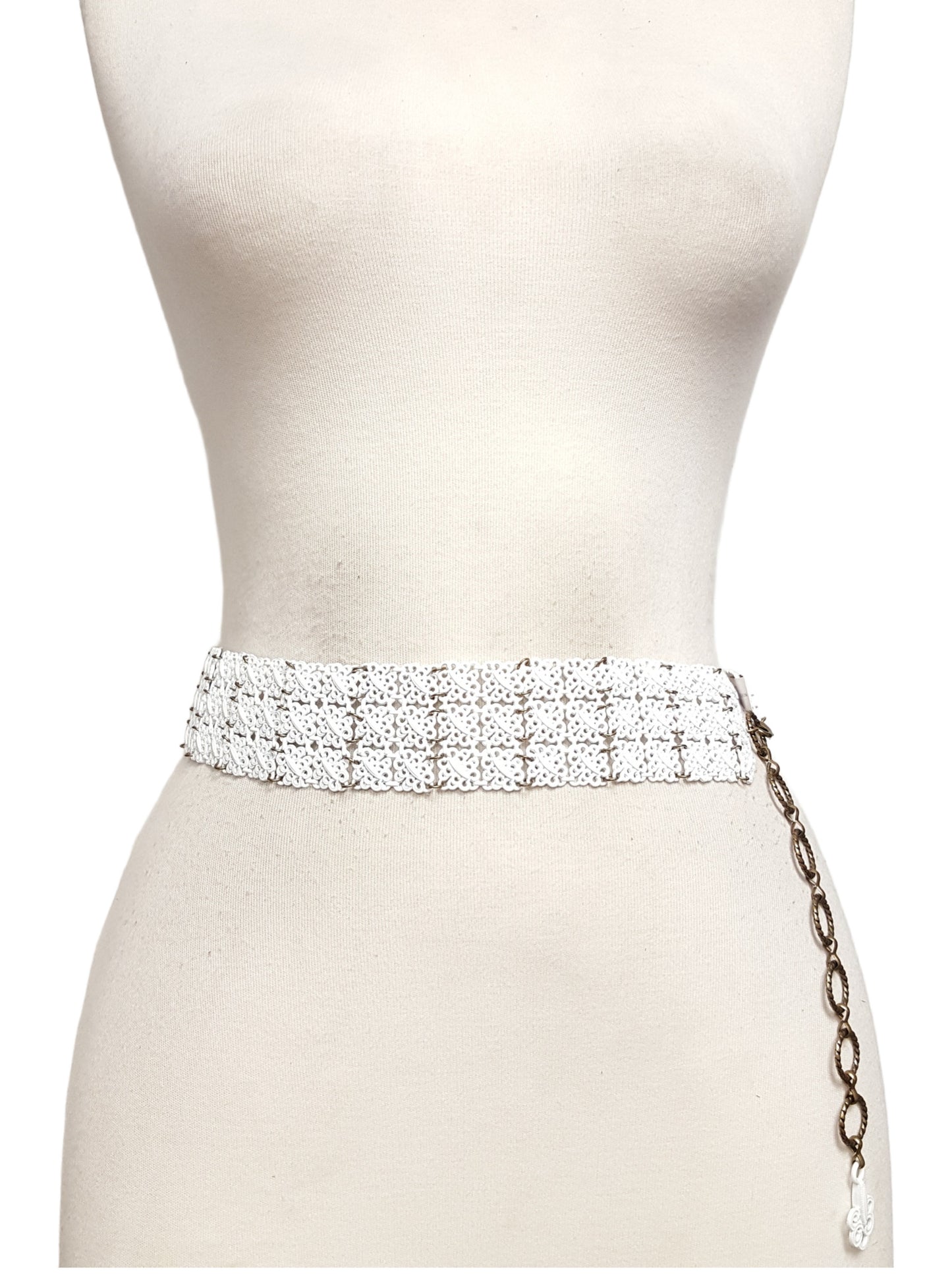 Belt: White Metal Mesh Chain belt