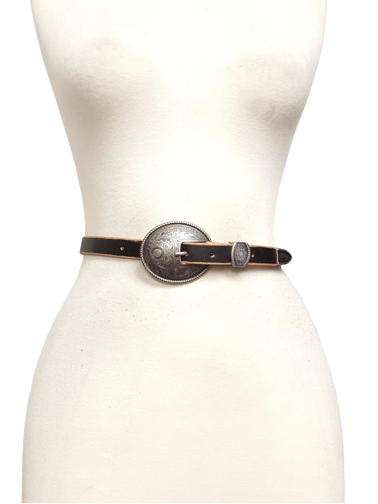 Belt: Vintage Skinny Leather Belt w. antique silver floral buckle