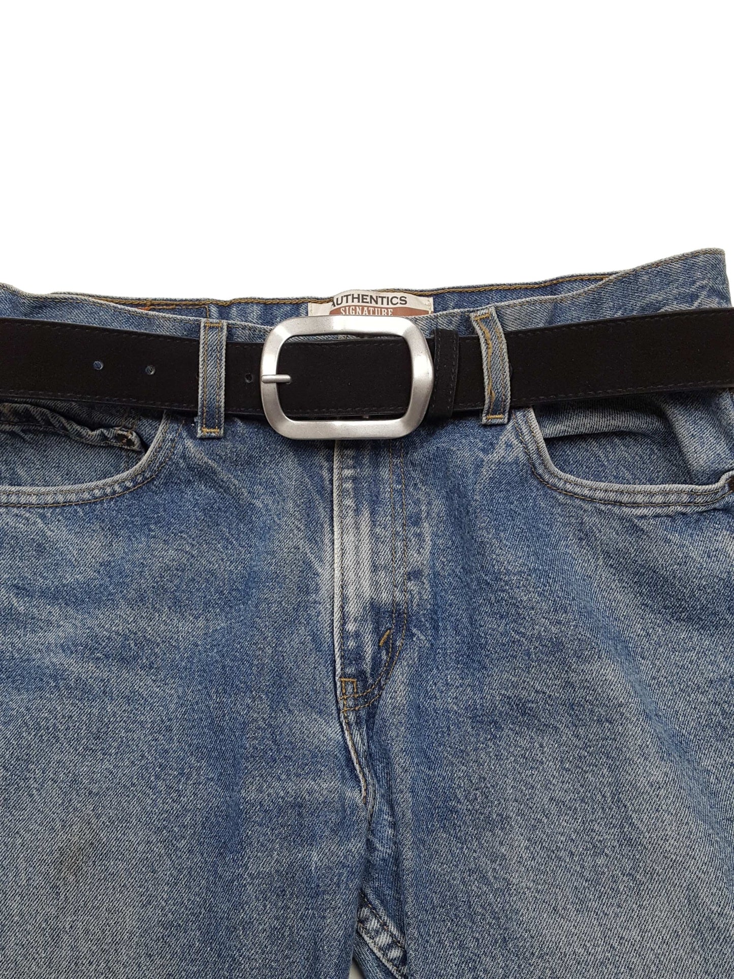 Buckle: Classic rectangular belt buckle