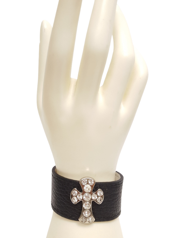 Bracelet: Genuine Pebble Leather Bracelet w. Crystal Cross