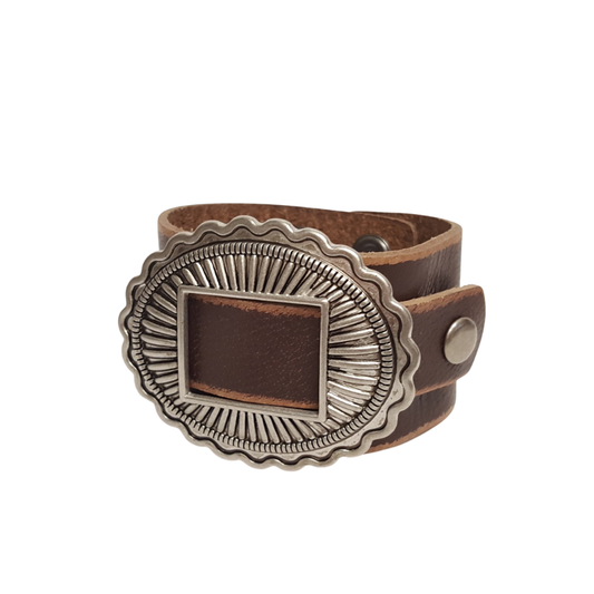 Bracelet: Vintage Distressed Leather Cuff w. oval concho