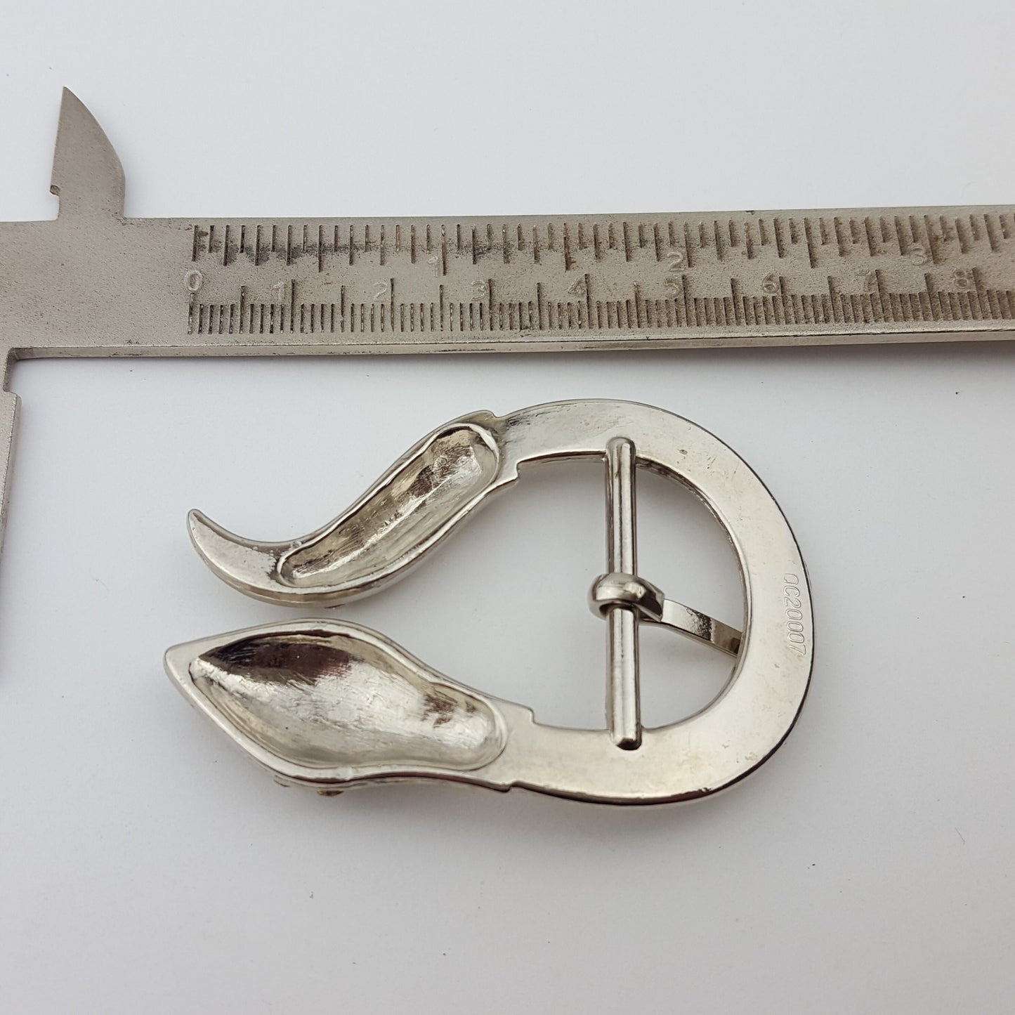 Buckle Sale: Tiny silver belt buckle with snake design( 3 pieces)