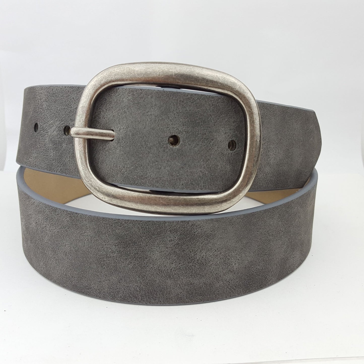 Belt: Non-Animal, Vegan Belt with an oval buckle or square