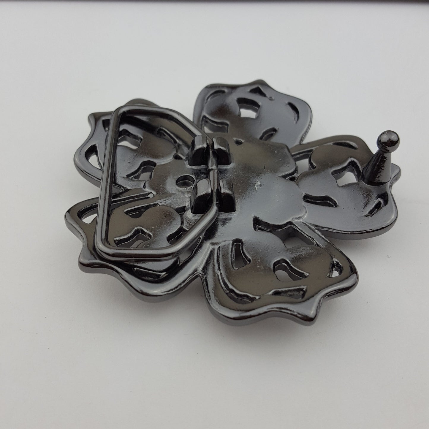Buckle Sale: Flower belt buckle in gunmetal finish