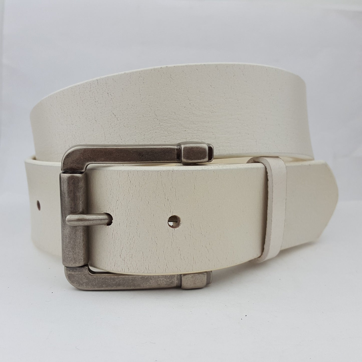 Belt: Unisex Genuine Leather Belt Strap w. Matte Silver Buckle