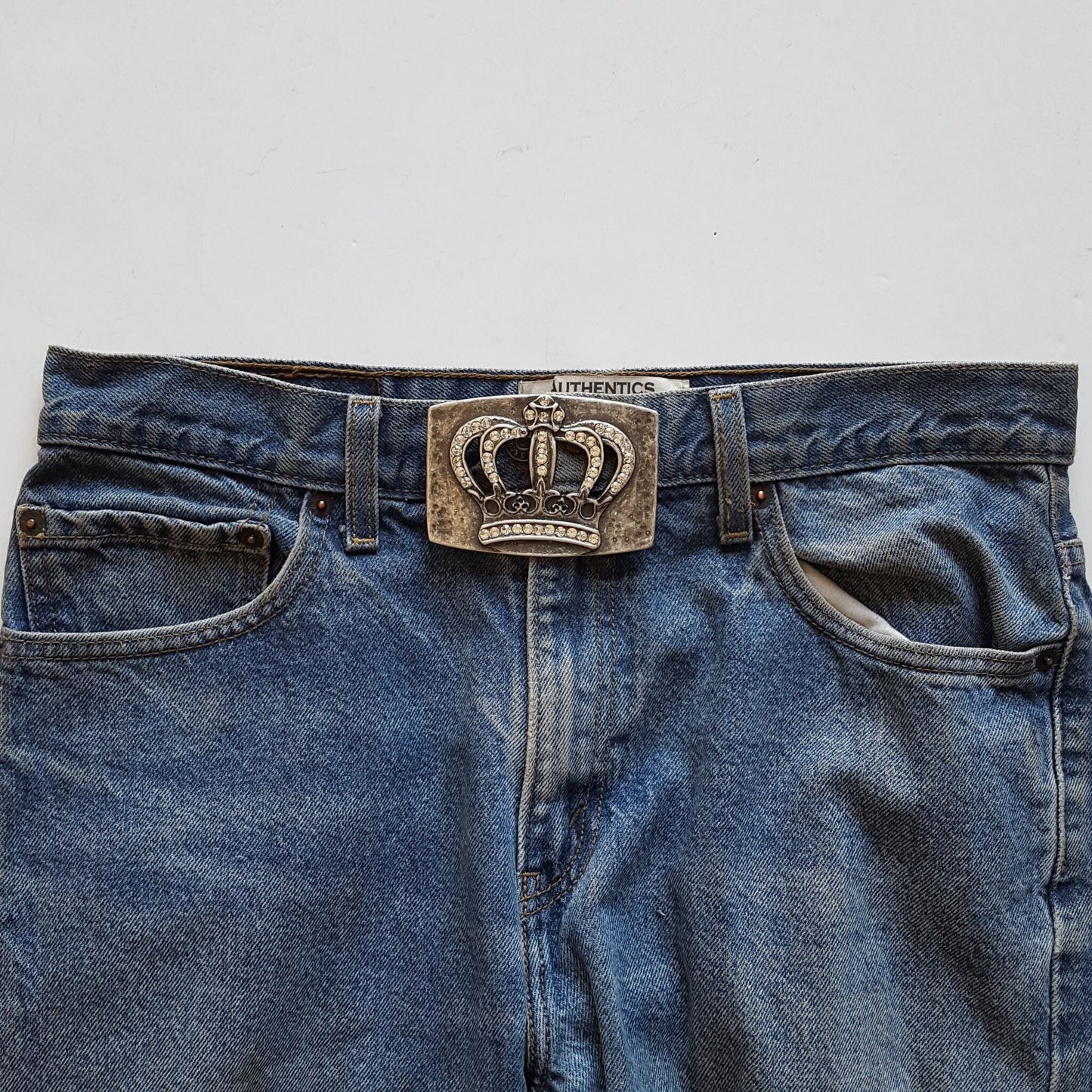Buckle: Crystal Crown Belt Buckle
